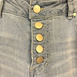 D Jeans light wash high rise button fly boyfriend jeans Sz 8